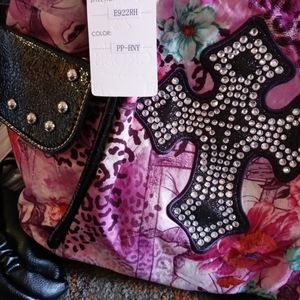 Great VEGAN  bags,  purses, and wallets!